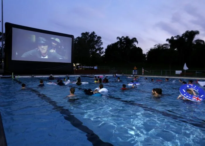 Dive-in Movies